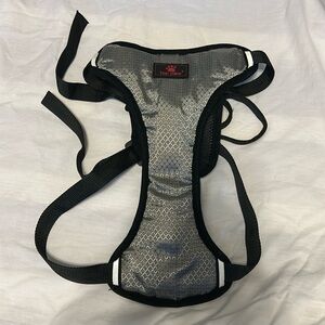 Top Paw adjustable dog harness.